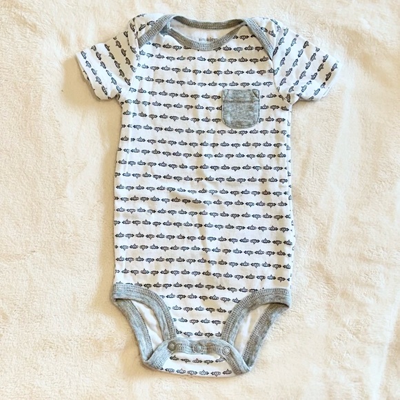 Carter's Gray and White Striped and Patterned Bodysuits - Size: 12 Months - Picture 5 of 10